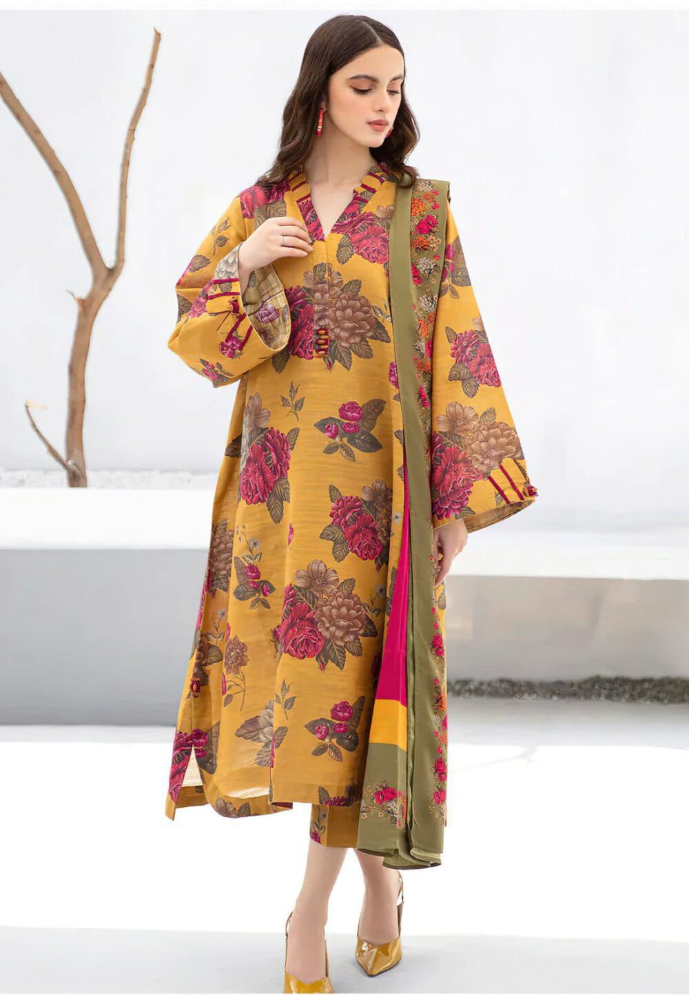 Baroque karandi 3 piece printed unstitched suit with printed dupatta – Code 5027