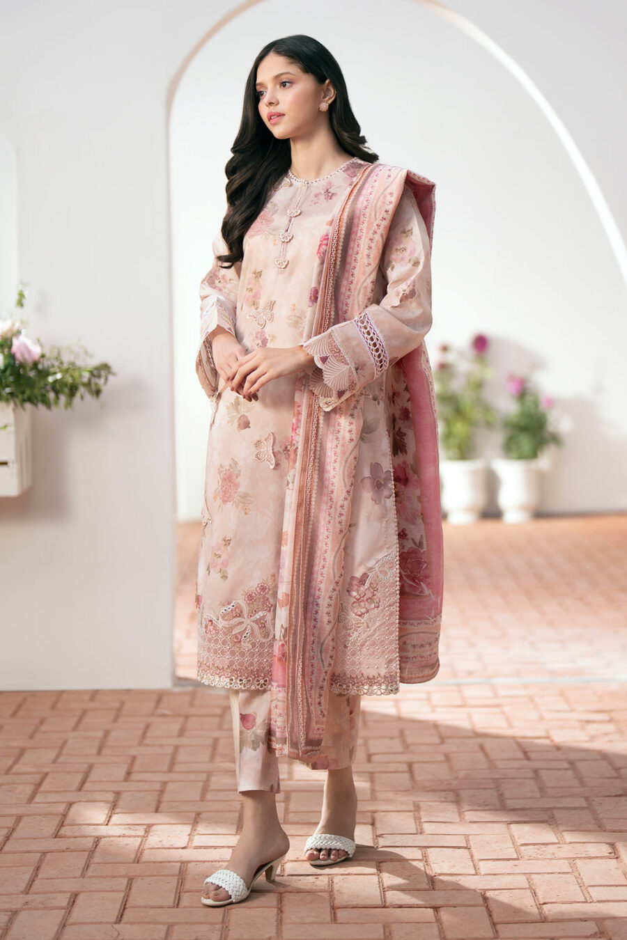 Baroque Karandi 3PC Printed Suit Code 5044 by Nooriza Fabric with Printed Shirt, Trouser, and Dupatta